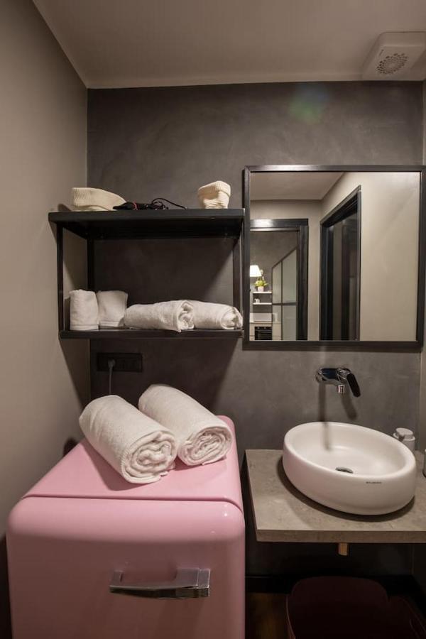 Barbaresco - Wine Loft Apartment Turin Bagian luar foto